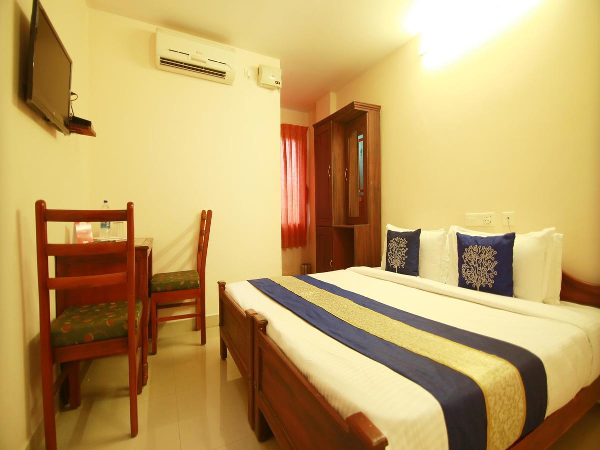Oyo 4824 Hotel Star Kochi Exteriér fotografie