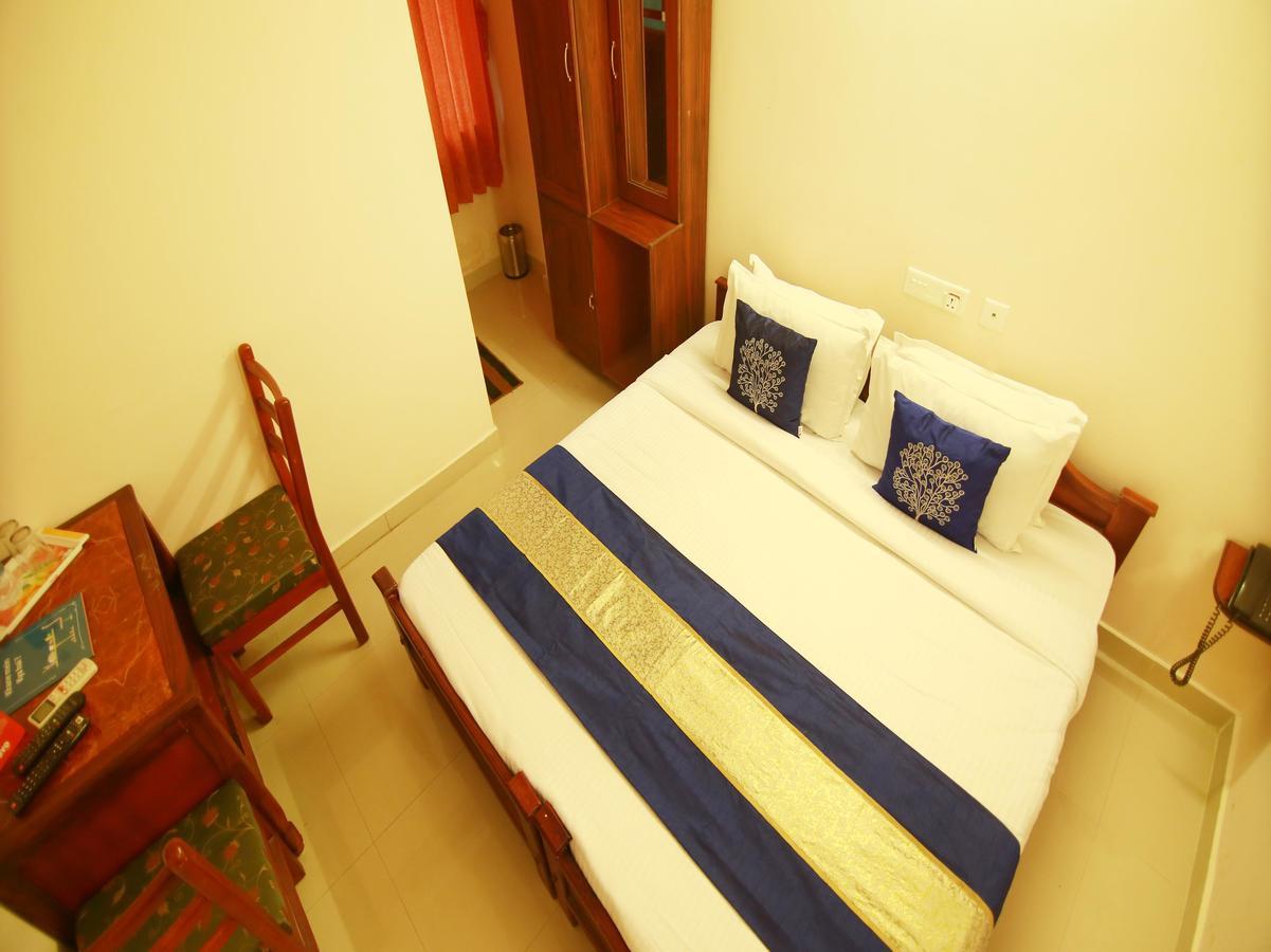 Oyo 4824 Hotel Star Kochi Exteriér fotografie