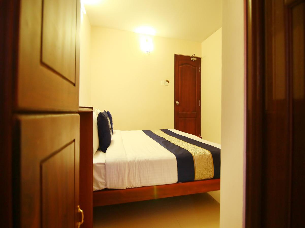 Oyo 4824 Hotel Star Kochi Exteriér fotografie