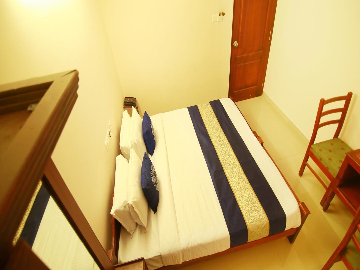 Oyo 4824 Hotel Star Kochi Exteriér fotografie