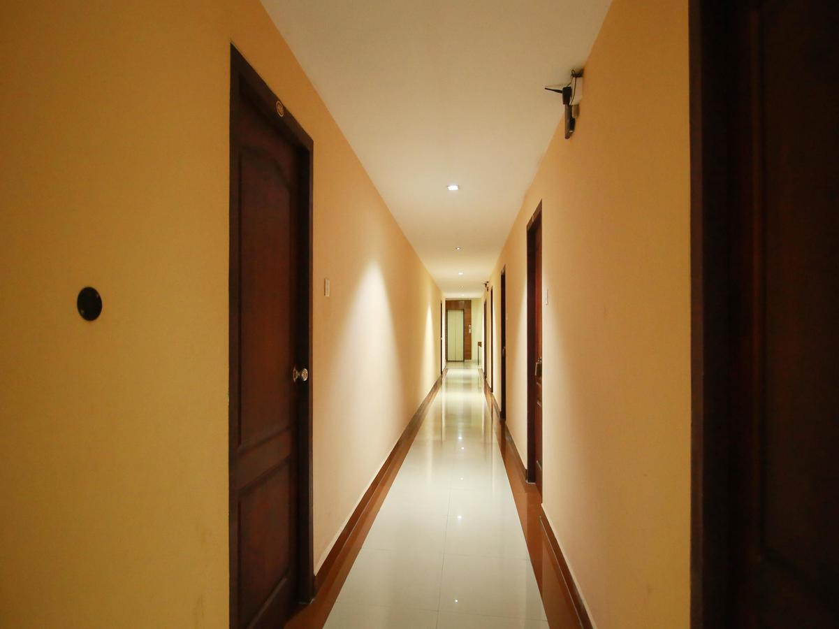 Oyo 4824 Hotel Star Kochi Exteriér fotografie